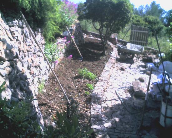 petite jardiniere